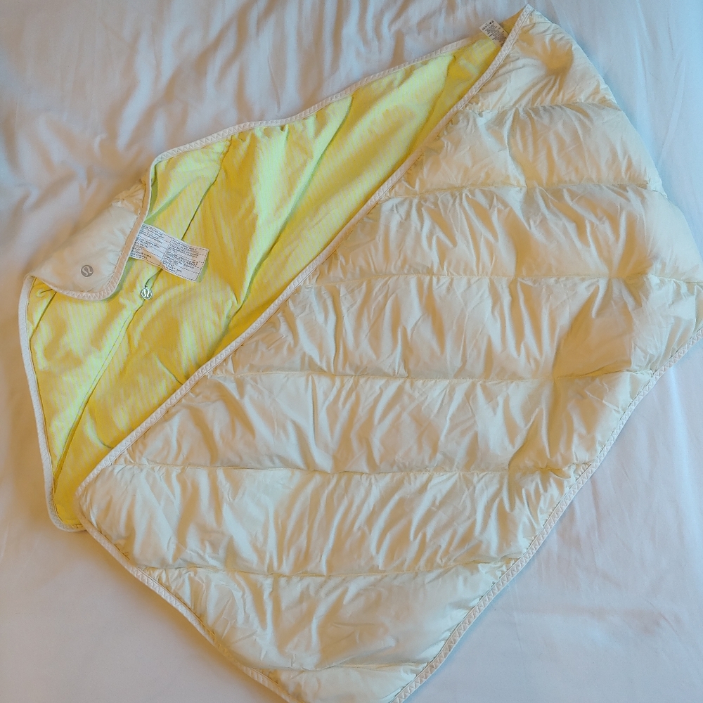 Lululemon Fluff It All scarf wrap reversible
